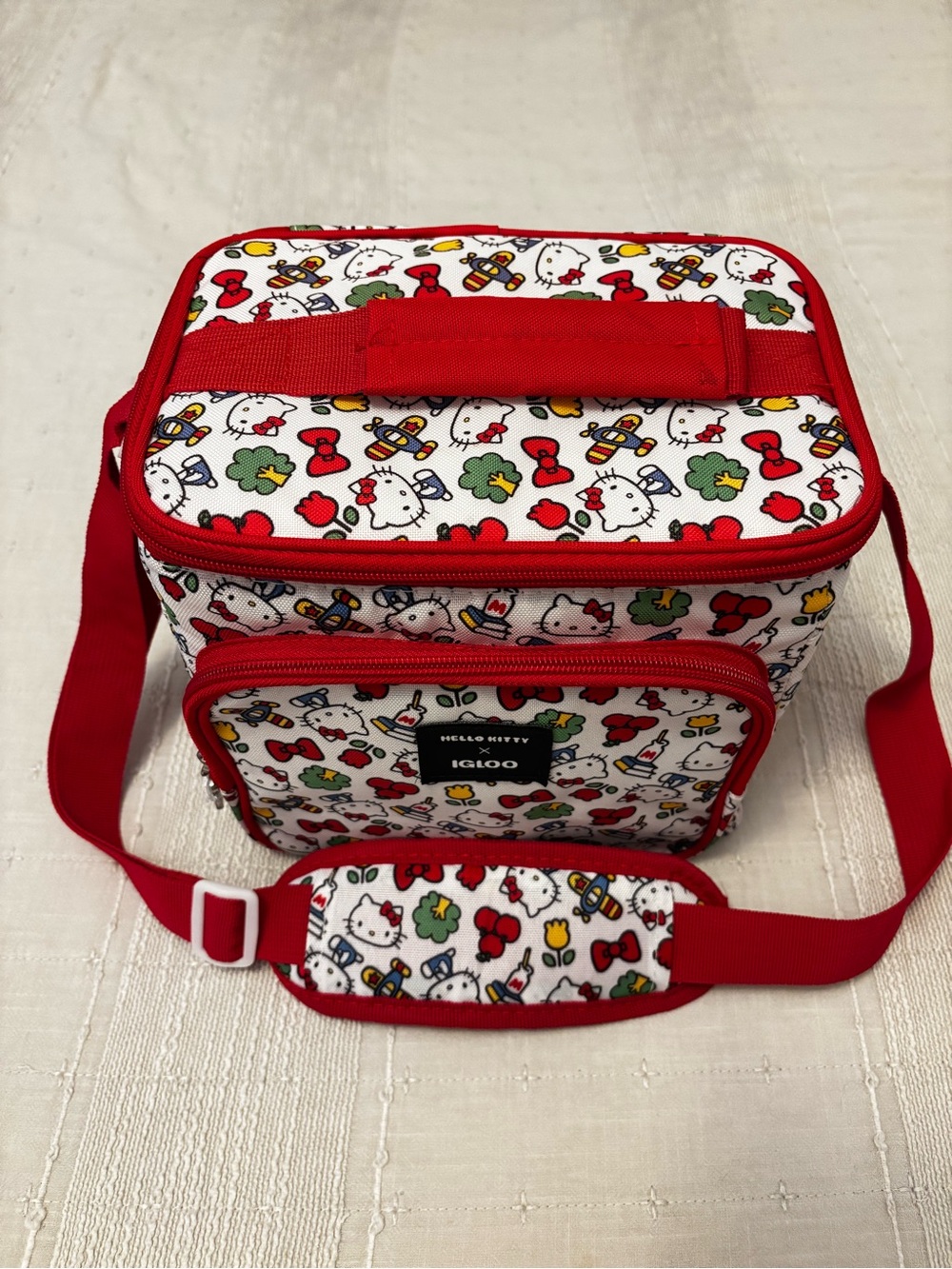 Hello Kitty x Igloo Red & White Printed Insulated Cooler Bag